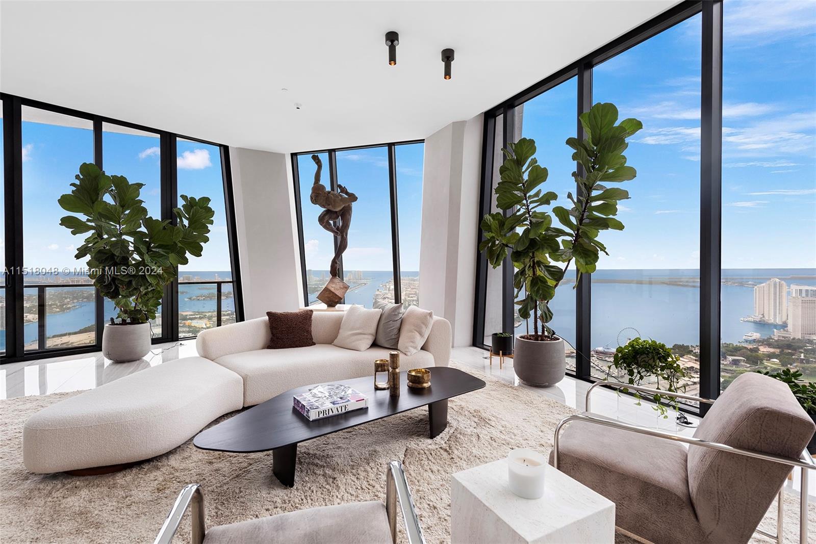 ONE THOUSAND MUSEUM CONDO — 1000 BISCAYNE BLVD #5501