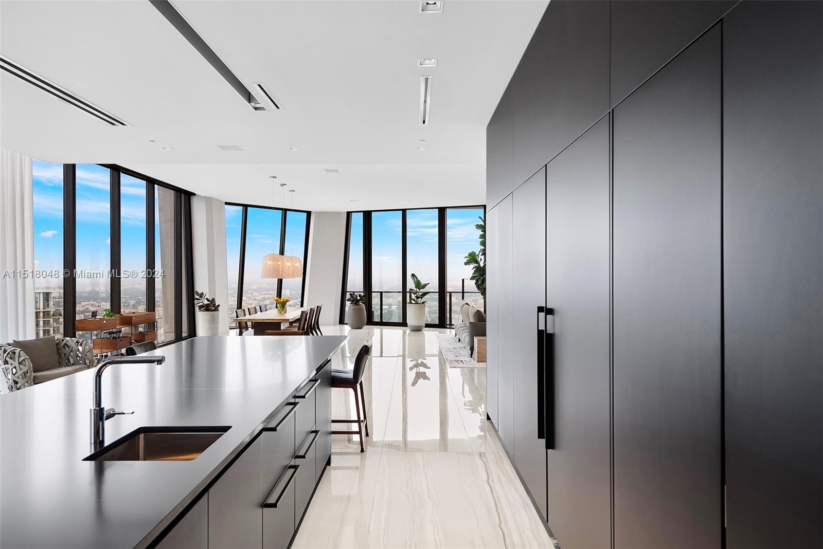 1000 BISCAYNE BLVD #5501