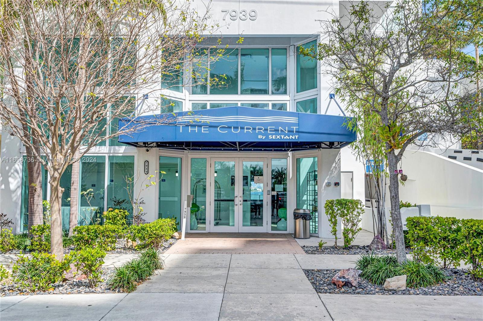 ADAGIO CONDO — 7939 EAST DR #15