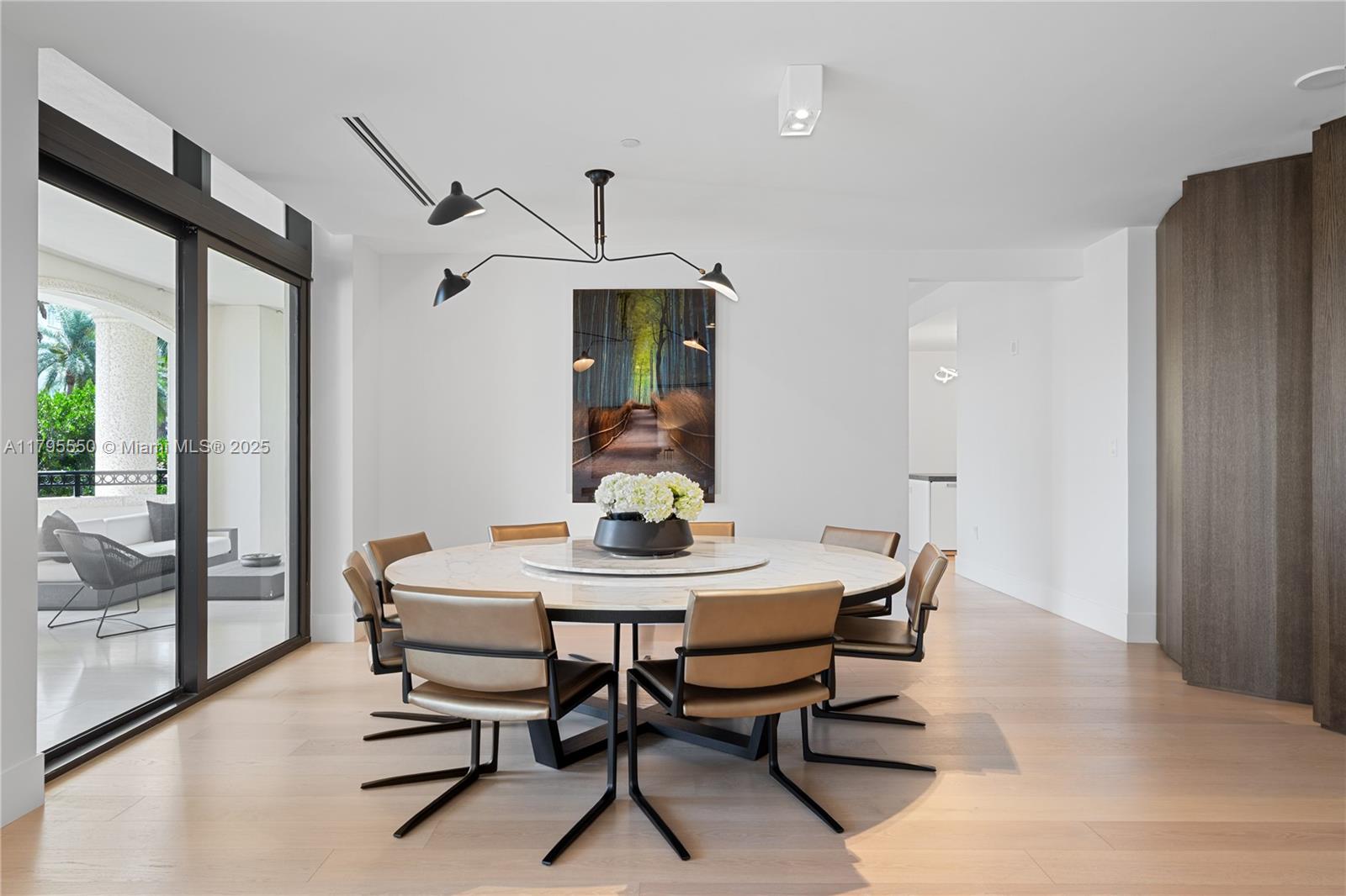 PALAZZO DEL SOL/DELLA LUN — 7025 FISHER ISLAND DR #7025