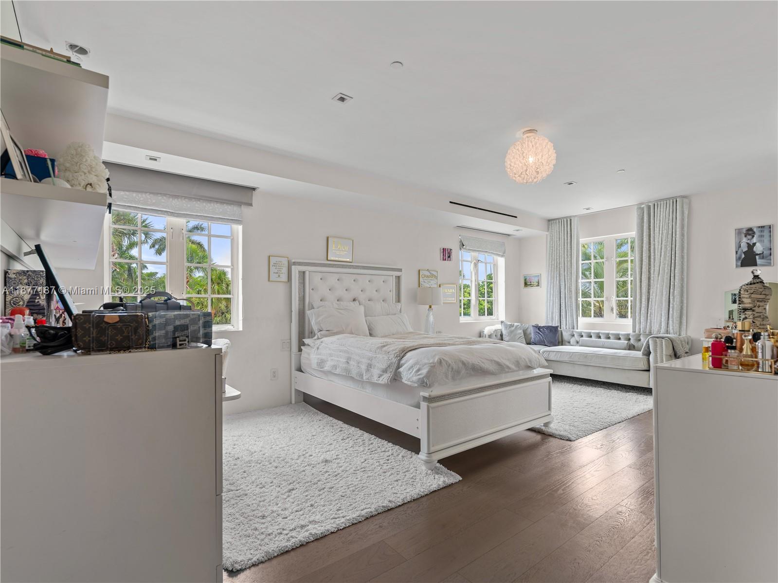 8011 FISHER ISLAND DR #8011