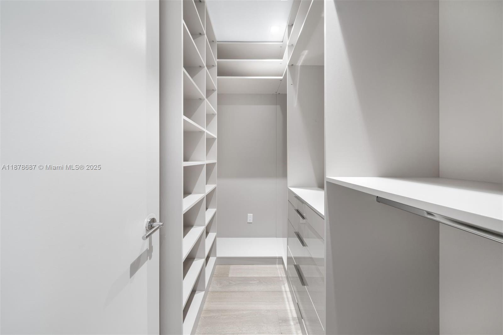 9349 COLLINS AVE #406