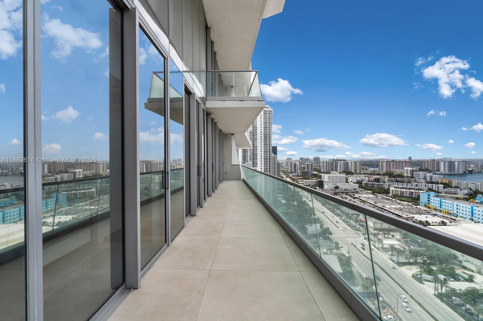 18501 COLLINS AVE #2301