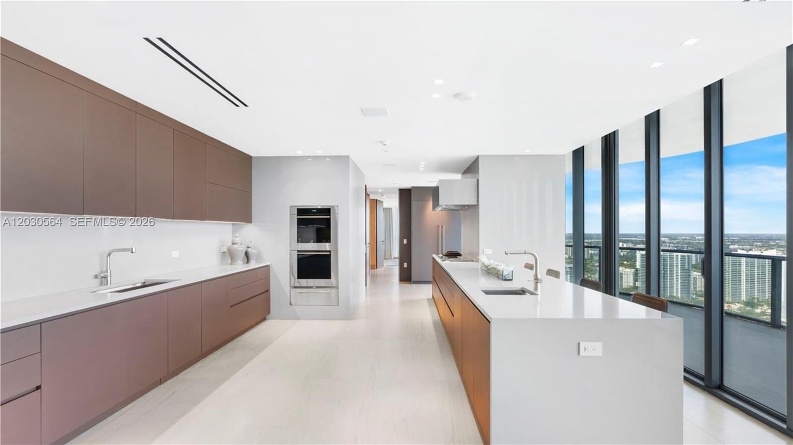 19575 COLLINS AVE #PH-43